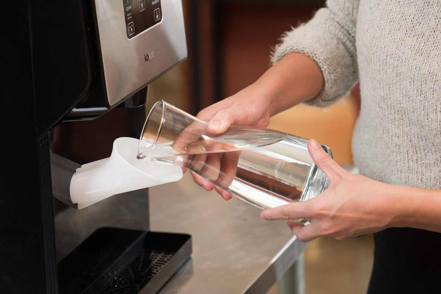 Zephyr Self-dispensing Nugget Ice Maker